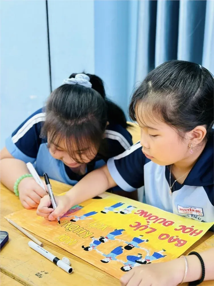 100+ ảnh vẽ tranh nói không với bạo lực học đường xúc động · ảnh 1